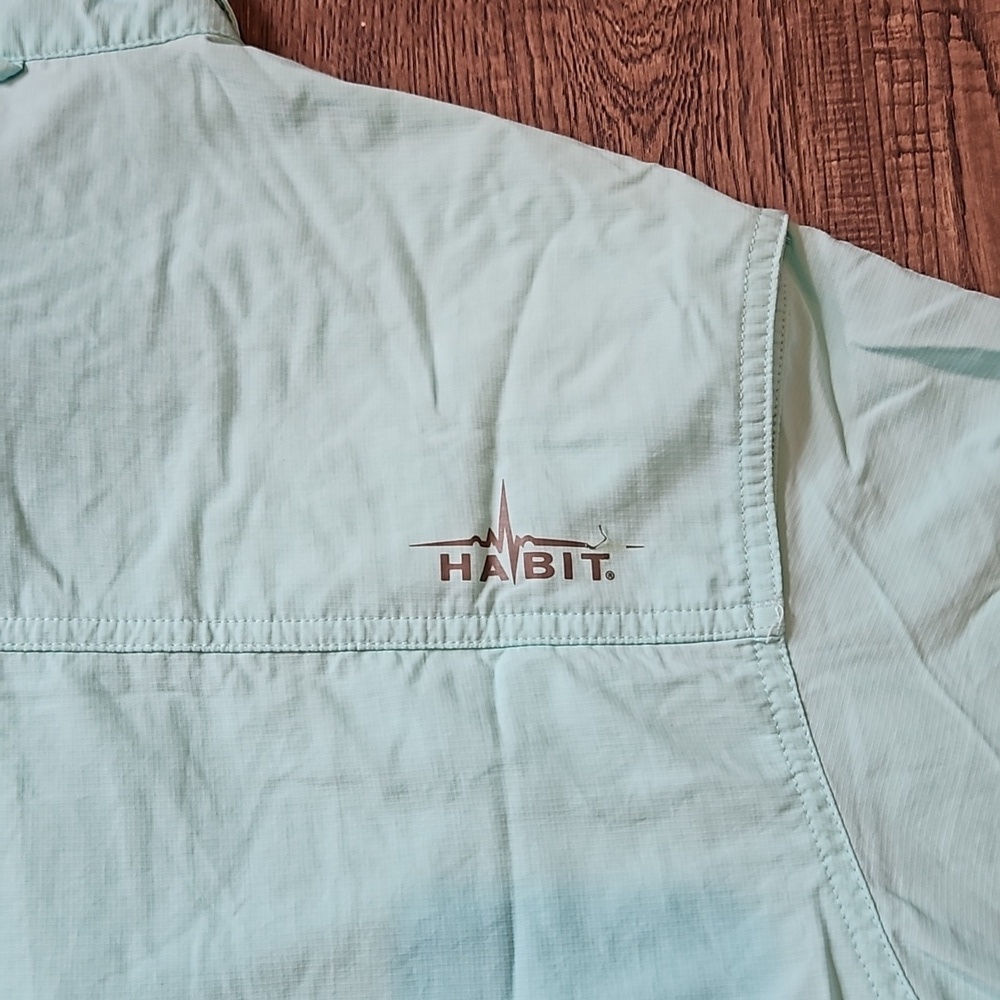 Habit Men's Medium Button Down Shirt - Picture 6 of 6